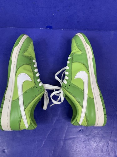 Nike Dunk Low 'Chlorophyll Green Size 9 US men’s Sneakers Preowned DJ6188-300 - Picture 5 of 8