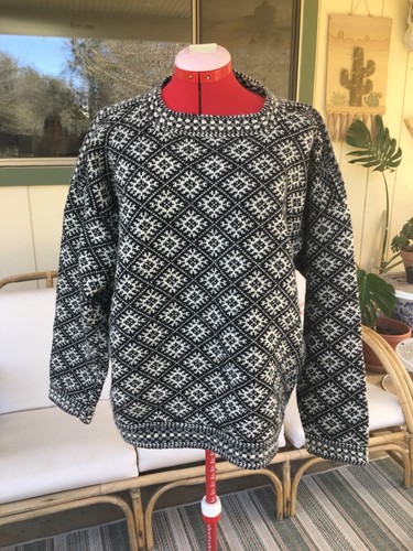 Black & White Wool Sweater XL Mens Womens Pullover Adult Winter Camping Wear - Picture 2 of 5