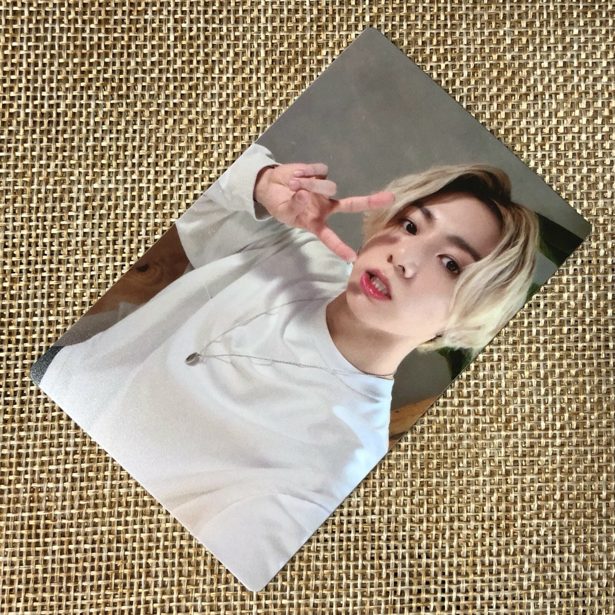 BTS JUNGKOOK [ Be Essential Ed. Lucky Draw M2U ] Official