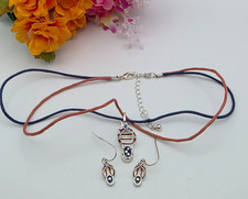 Avon USA Patriotic Flip Flops Necklace & Earrings Set Red White Blue 18" Vintage