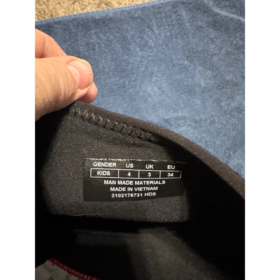 Muck Children's Hale Black Waterproof Rubber Boots Size 4 Mica - Image 2 of 3