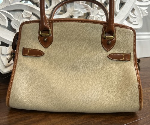 Cartera Cartera Dooney & Bourke EE. UU. Vintage AWL HEBILLA Hueso y Cuero Tostado Británico - Imagen 5 de 17