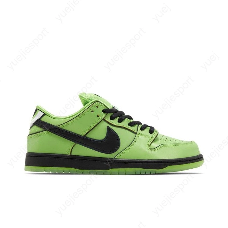 Preços baixos em Nike The Powerpuff Girls x Dunk Pro SB QS Low