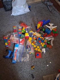 Lego Duplo 5554 Thomas Load and Carry Train Set 2005 Used MIXED LOT