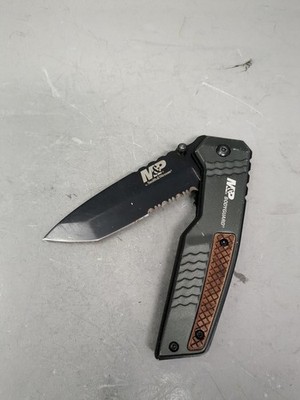 Smith & Wesson M&P Bodyguard Folding Knife Black Serrated Blade Green Handle