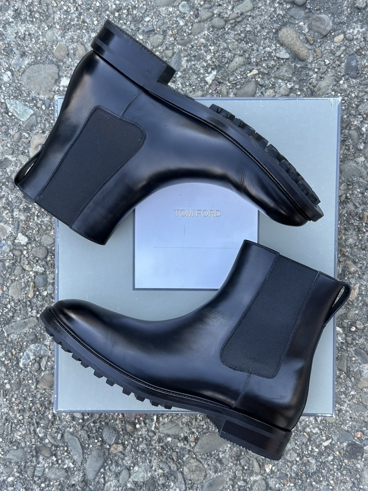 Tom Ford Stuart Chelsea Boots Mens Black Size 9.5US W/BOX + Dust Bag- Inserts
