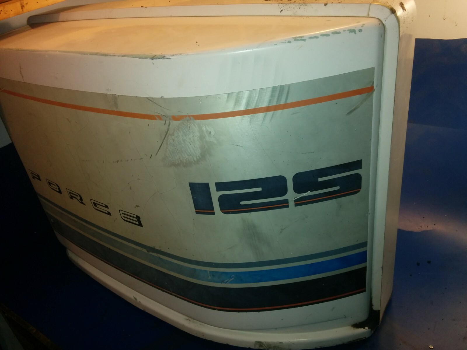 FA552944 yy 820627A1 motor cover MERCURY CHRYSLER force 125hp (3 
