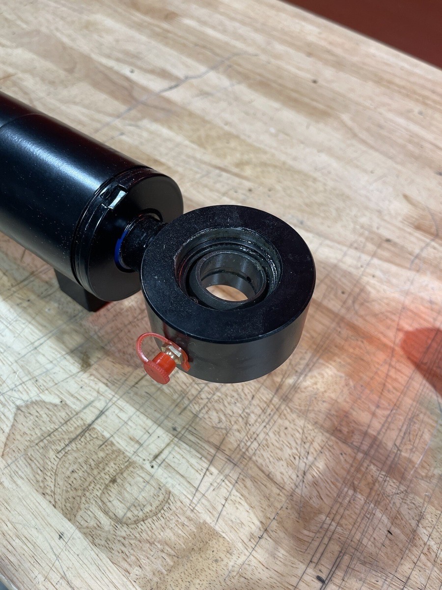 John Deere 27D 35D 26G 30G 35G Factory Thumb Cylinder Aftermarket