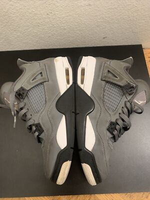 【お盆大値下げ中】AIR JORDAN 4 RETRO / グレー お盆大値下げ中】AIR JORDAN 4 RETRO / グレー Jordan 4 Retro