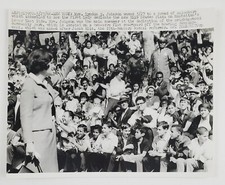 1966 New York NY Riis Houses Plaza Lady Bird Johnson Vintage Press Wire Photo