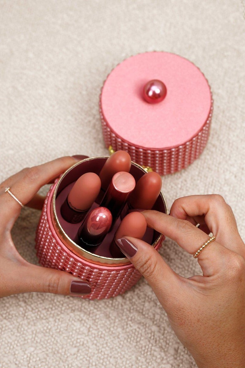 Mac Velvet Teddy's Party Crew Vault 7pc Limited Holiday Lipstick