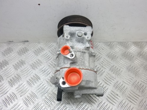VOLKSWAGEN GOLF 1.6 DIESEL KLIMAKOMPRESSOR/PUMPE 5Q0820803 2014