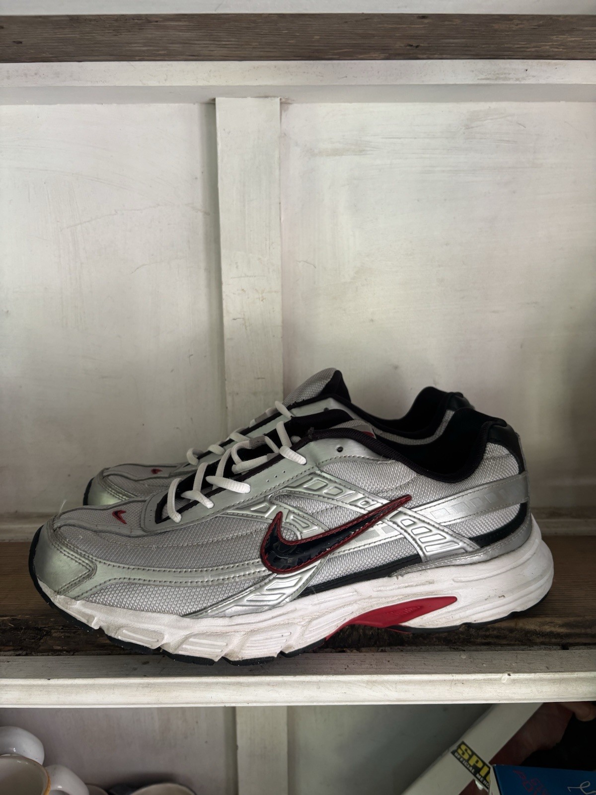 Nike Initiator Shoes Mens size 12 Metallic silver red dad sneakers vintage