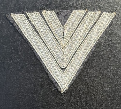 This is a Luftwaffe Stabsgefreiter/Staff Sergeant Rank Chevron