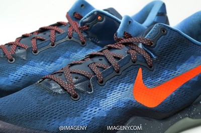 NIKE KOBE 8 USED SIZE 13 BLITZ BLUE/TOTAL CRIMSON SQUADRON BLUE