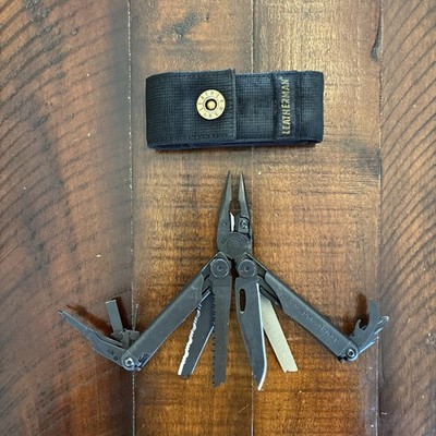 Leatherman Wave Plus + Multi-Tool With Sheath - BLACK OXIDE - Very Good