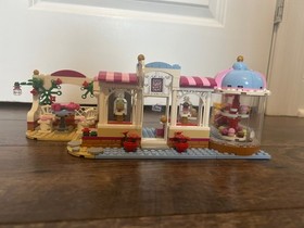 LEGO FRIENDS: Heartlake Cupcake Cafe (41119)