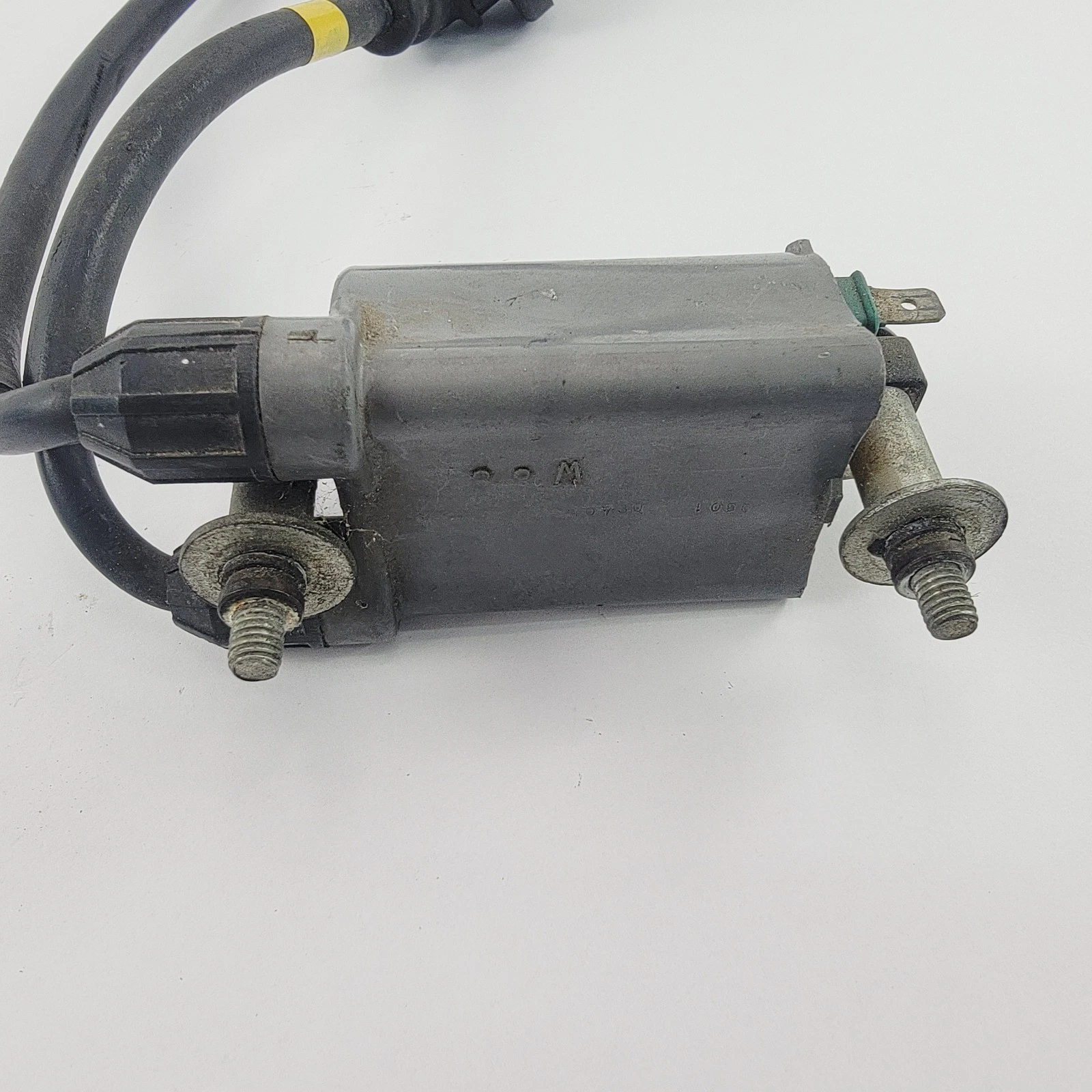1993-2001 KAWASAKI NINJA ZX11 ZX-1100 OEM IGNITION COILS 2 & 3