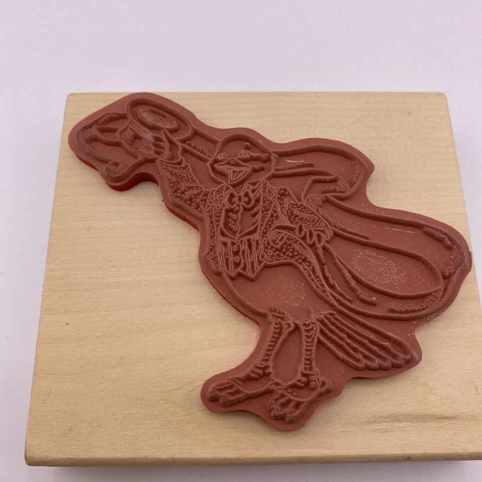 Sombrero de copa Joanne West con estampado personal de goma y colas de pato Foto 3 de 4