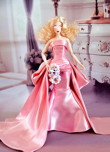 1:6 miniature doll evening gown dress with dramatic bow Multi Colours Available - 第 1/9 張圖片