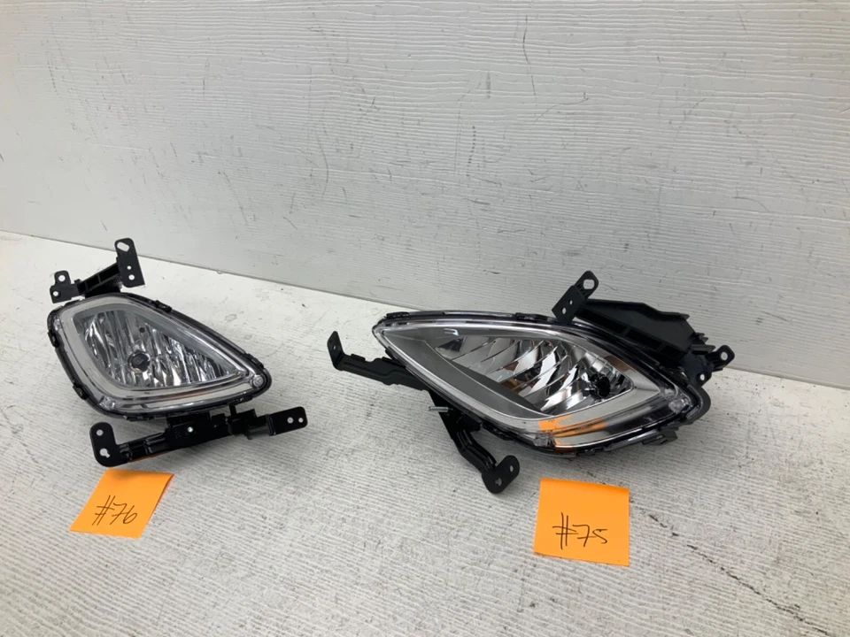 Par de luces antiniebla laterales derecho e izquierdo Hyundai Elantra 2011 2012 2013 Tyc Foto 4 de 4