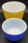 Nice Pair Of McKee Vintage Glassbake Milk Glass Bowls 5” Yellow 4” Blue