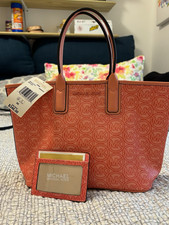 Michael Kors Women s Medium Pink Logo Tote w/...