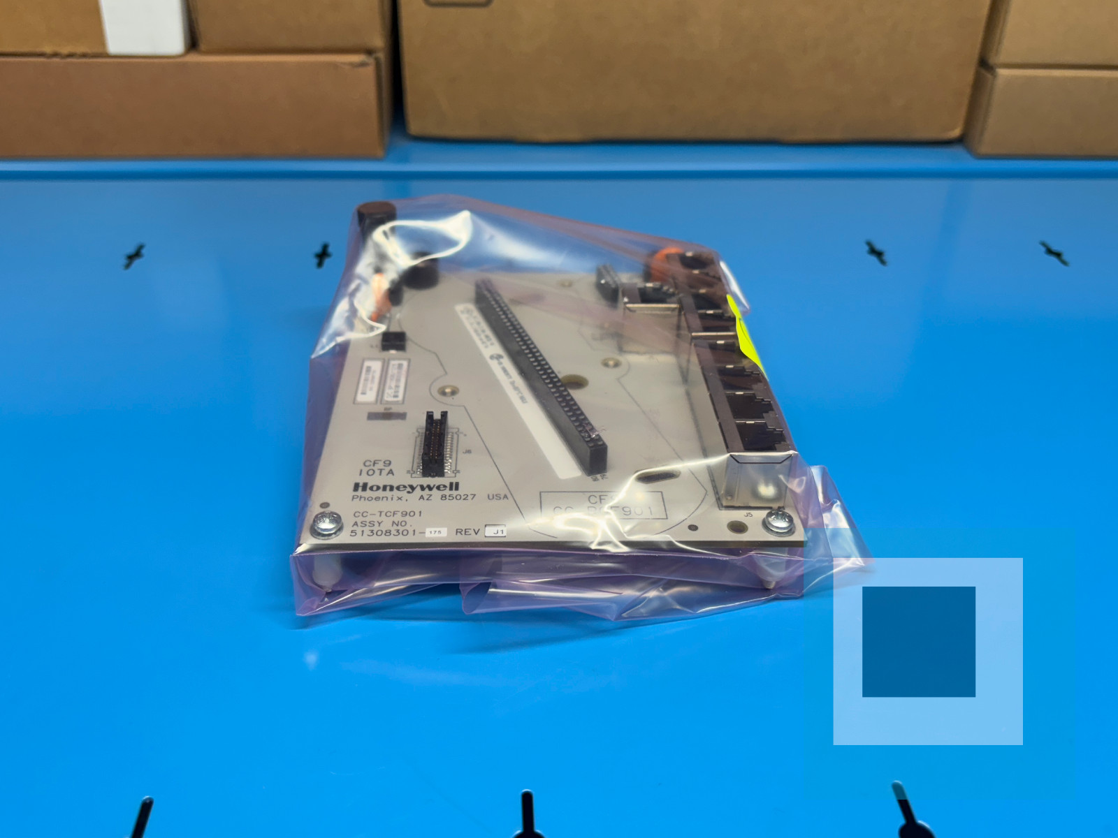 Honeywell CC-TCF901 - CF9 IOTA Base with Communication Ports 51308301-175 REV J1