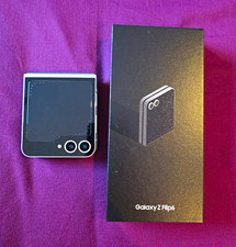 Samsung Galaxy Z Flip6 256GB Grau SM-F741B Flip-Smartphone ohne Simlock Android