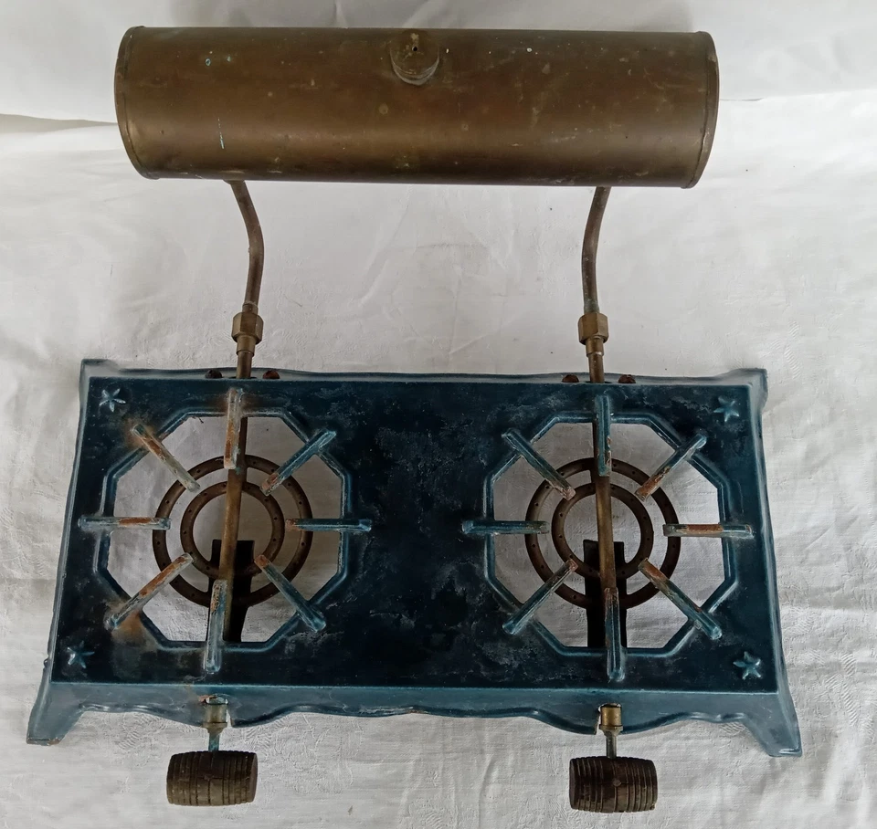 Ancien réchaud en fonte émaillé bleu et réservoir en laiton pour déco ou pièces - Photo 3/4