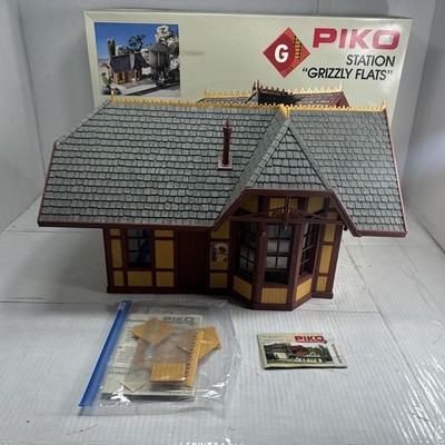 PIKO G Scale 62209 Grizzly Flats Station Building For Train, Set Layout Scenery