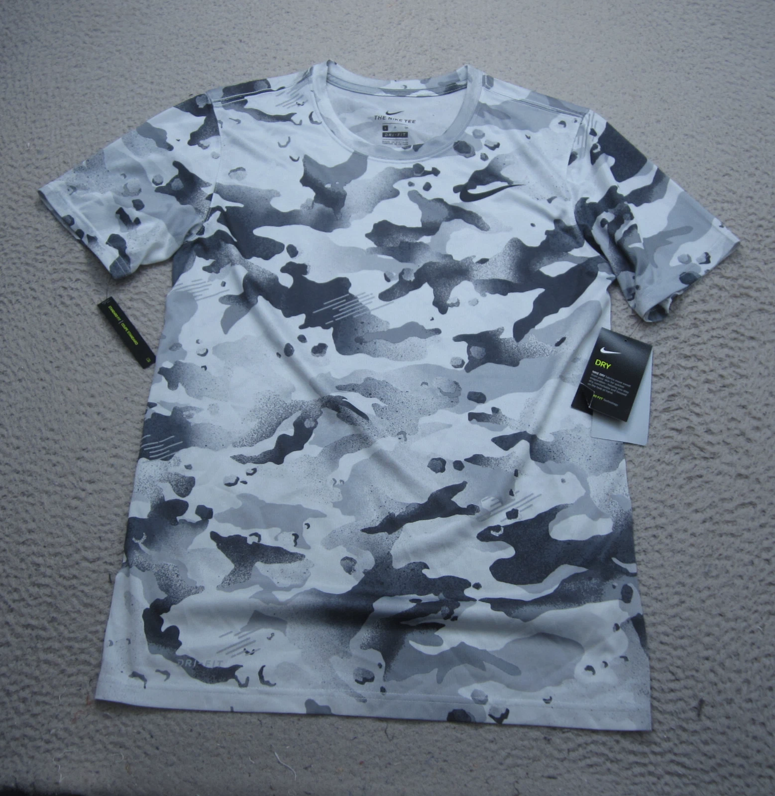 Nike Shirt Mens S Gray Camo Performance Gym Training Running Hiking Lightweight