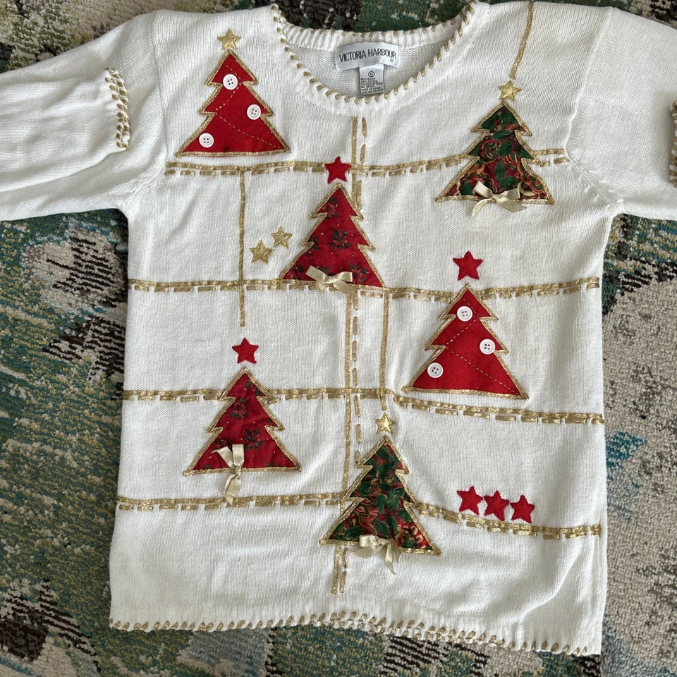 Victoria Harbour Christmas sweater size Mwith the embroidered Christmas 2.5lenth - Image 4 of 4