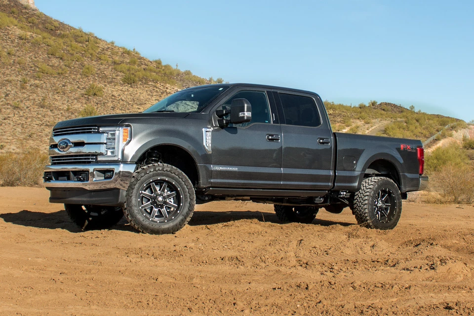 Fox 2.0 Reservoir Shocks 2017-25 Ford F250 F350 Super Duty 4WD with 2-3.5" Level - Image 4 of 4