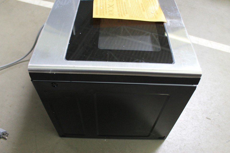 GE JVM3160RFSS 30" Stainless Steel OverTheRange Microwave NOB 148038