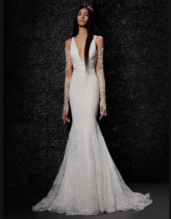 FRANIA Mermaid wedding dress with V-neck By Vera Wang Bridal UK
