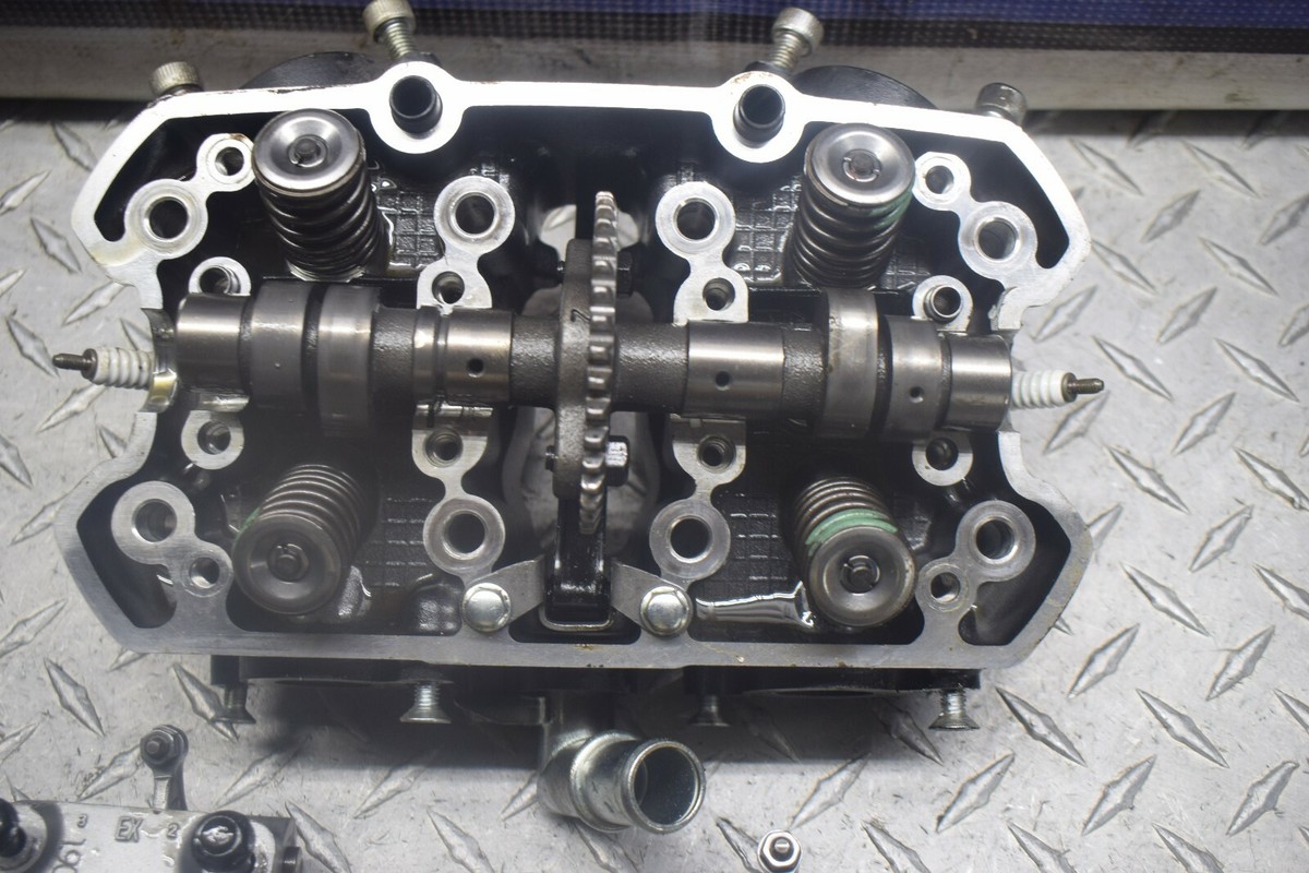 B3-10 CYLINDER HEAD W CAMS VALVES 19 SUZUKI GSX250R GSX 250 R 18