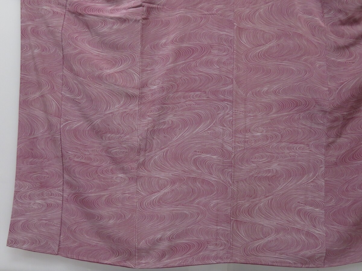 1613i06z930 Japanese Kimono Silk KOMON Light Purple Stream 1613i06z930 Japanese Kimono Silk KOMON Light Purple Stream