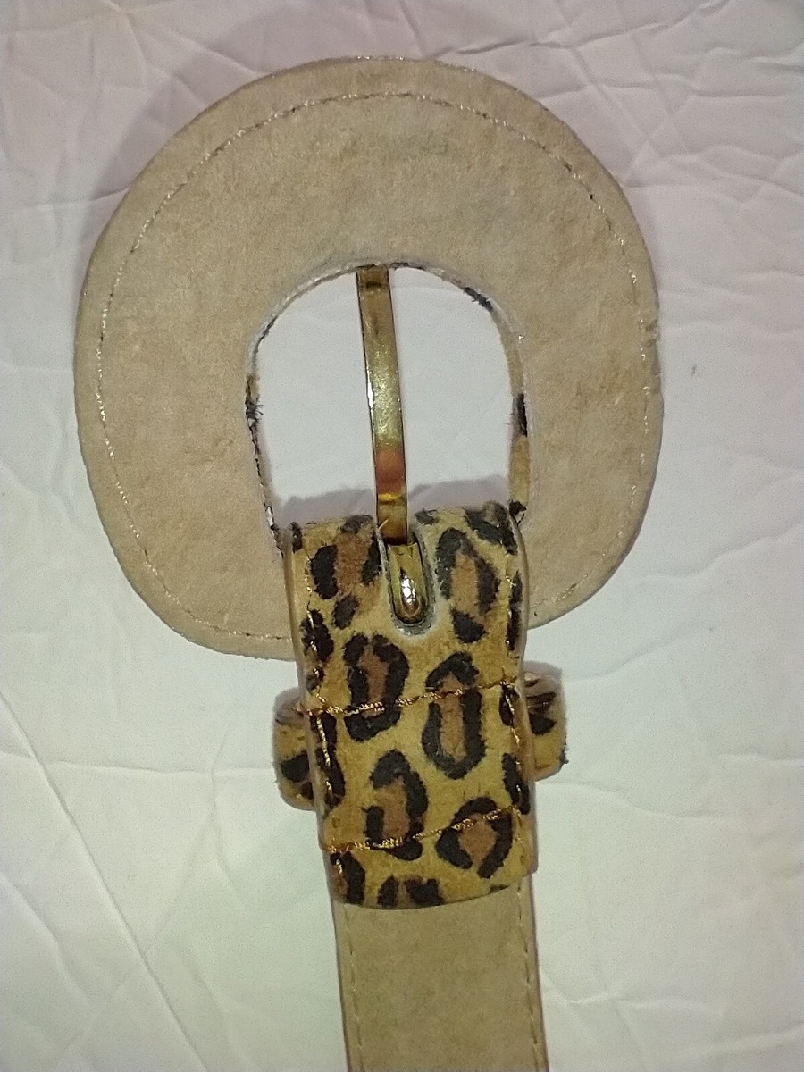 Amiee Lynn women’s leopard print belt size Medium squared buckle preloved Women main image 4