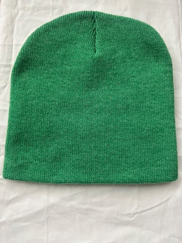 Grüne Beanie Mütze. Versand in die USA - Bild 2 von 2