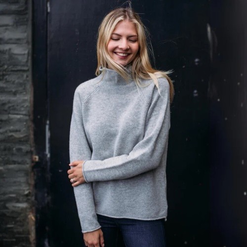 Eribe Corry Raglan Sweater Lambswool Pearl Grey Blue Size Small
