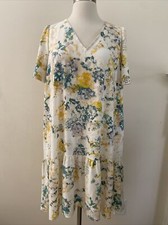 New target a. new day cream printed shift ruffle dress M