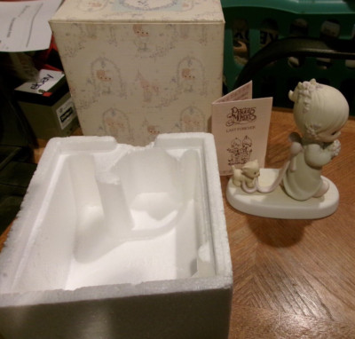 Precious Moments E-2834 Sharing Our Joy Together Wedding Figurine 1983
