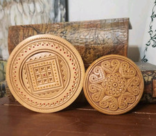 Vintage Hand Carved Wood Trinket Box Round with Lid - Set of 2 - Beautiful 