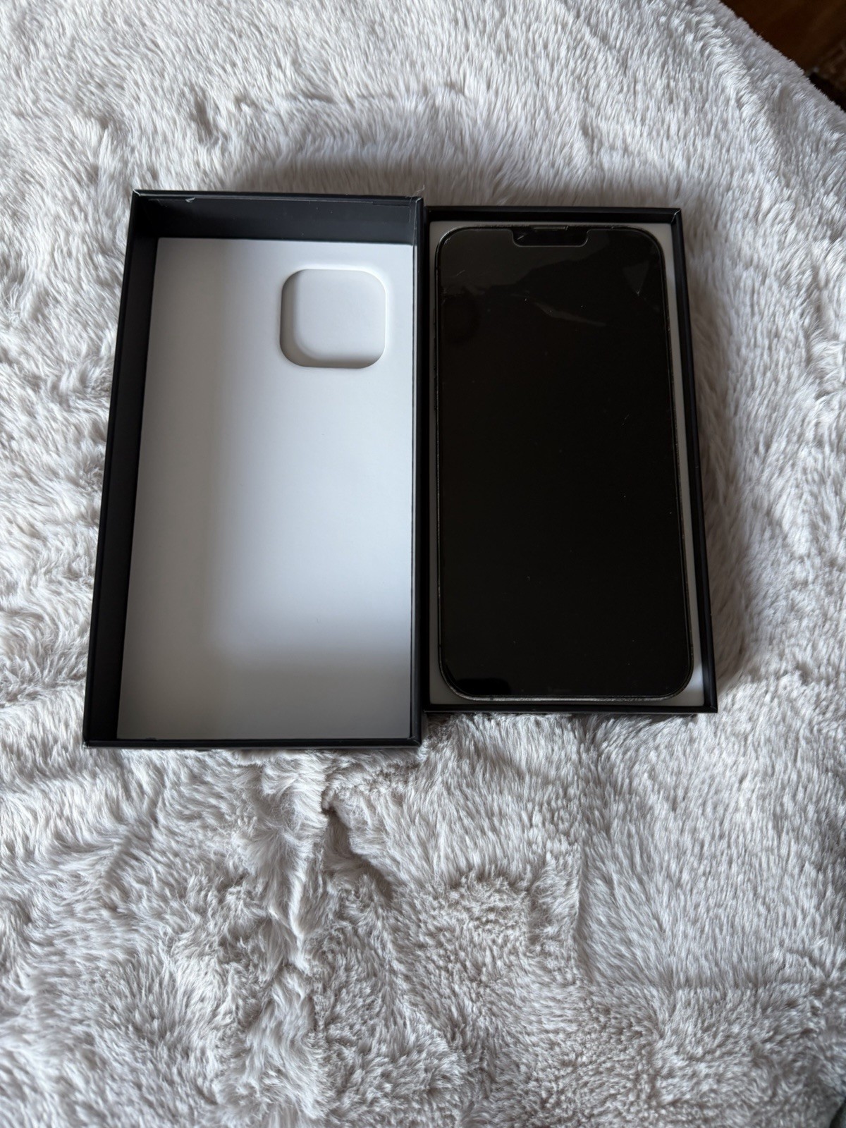 Apple iPhone 13 Green Unlocked T-Mobile 128GB Used for Parts Read Description