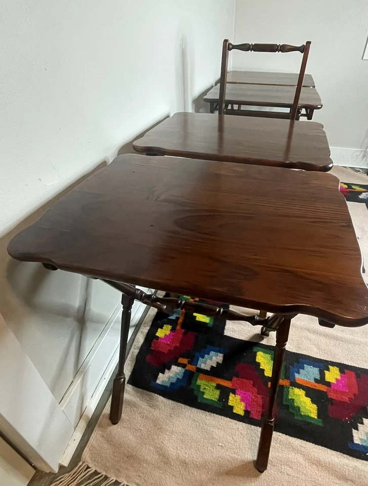 ETHAN ALLEN Antiqued Pine Old Tavern Folding TV Trays & Stand Set Fast Shipping - Image 3 of 4