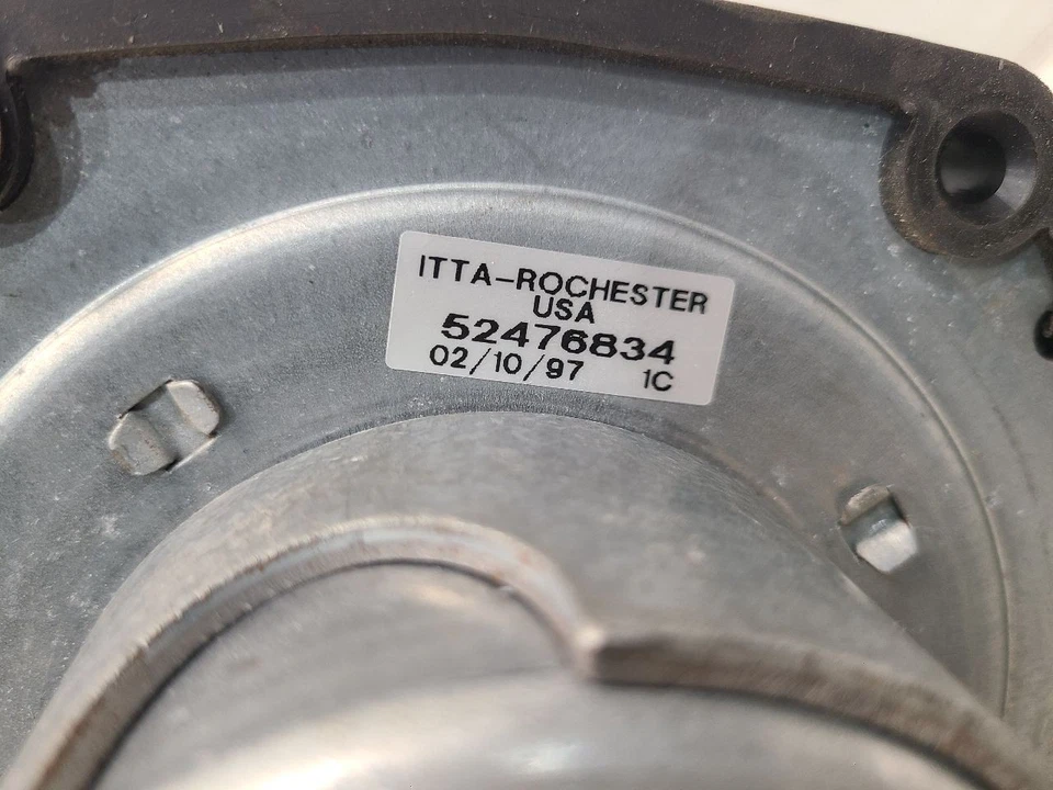 Chevrolet Tahoe 1997-99 motor soplador delantero - manual con aire acondicionado Foto 3 de 4