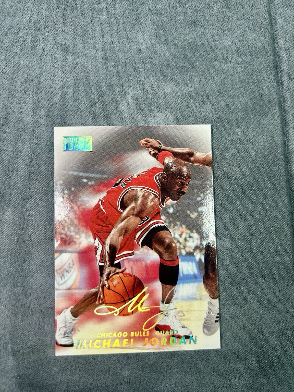 1998-99 Skybox Premium - Michael Jordan #23