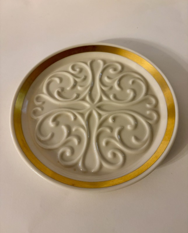 Lenox Seville Collection Round 6-1/4" Wine Bottle Coaster