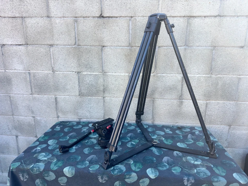 Sachtler DV 1 Fluid Head Tripod System – Professional 75mm Bowl Video Support - Image 3 of 4